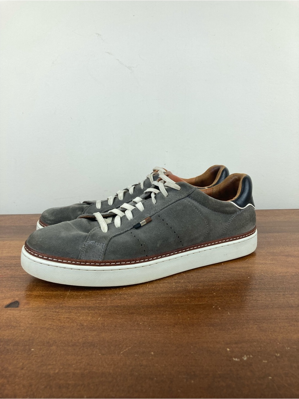 Allen Edmonds Alpha Port Washington 1922 Sneakers Grey Suede Men’s 8.5 D.